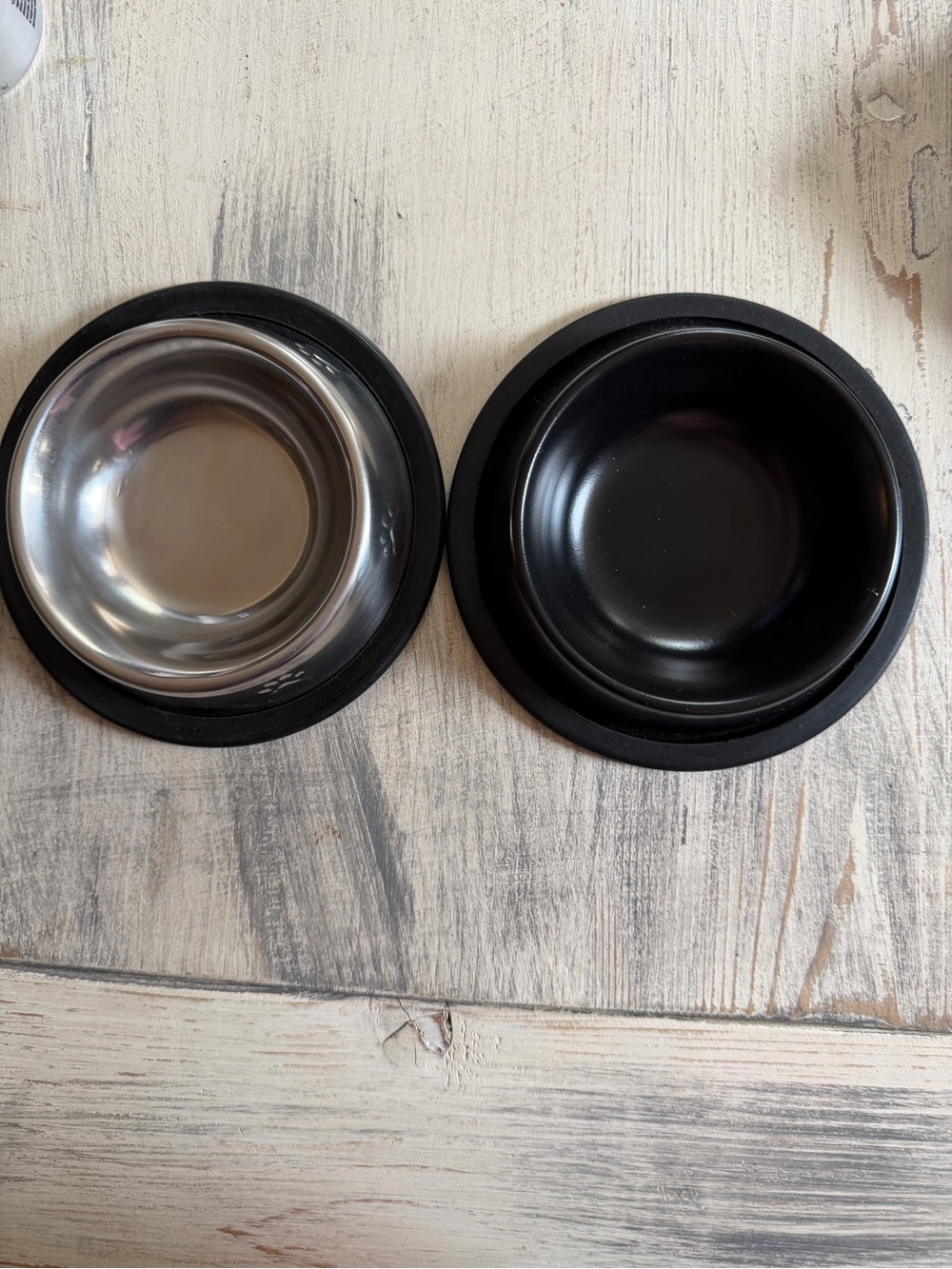 Set of Two Non-Slip Pet Bowls - Black and Stainless Steel